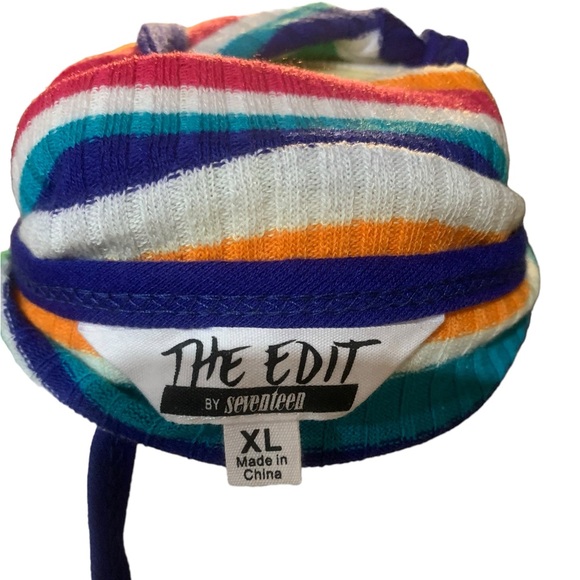 Rainbow striped halter neck crop top size xl - Picture 7 of 7